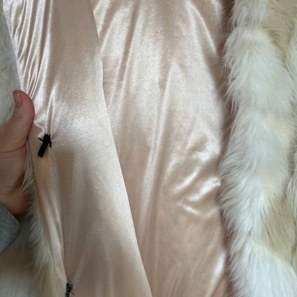 Vintage Faux fur mixed tones and peach satin lined coat/jacket size small - Picture 4 of 6